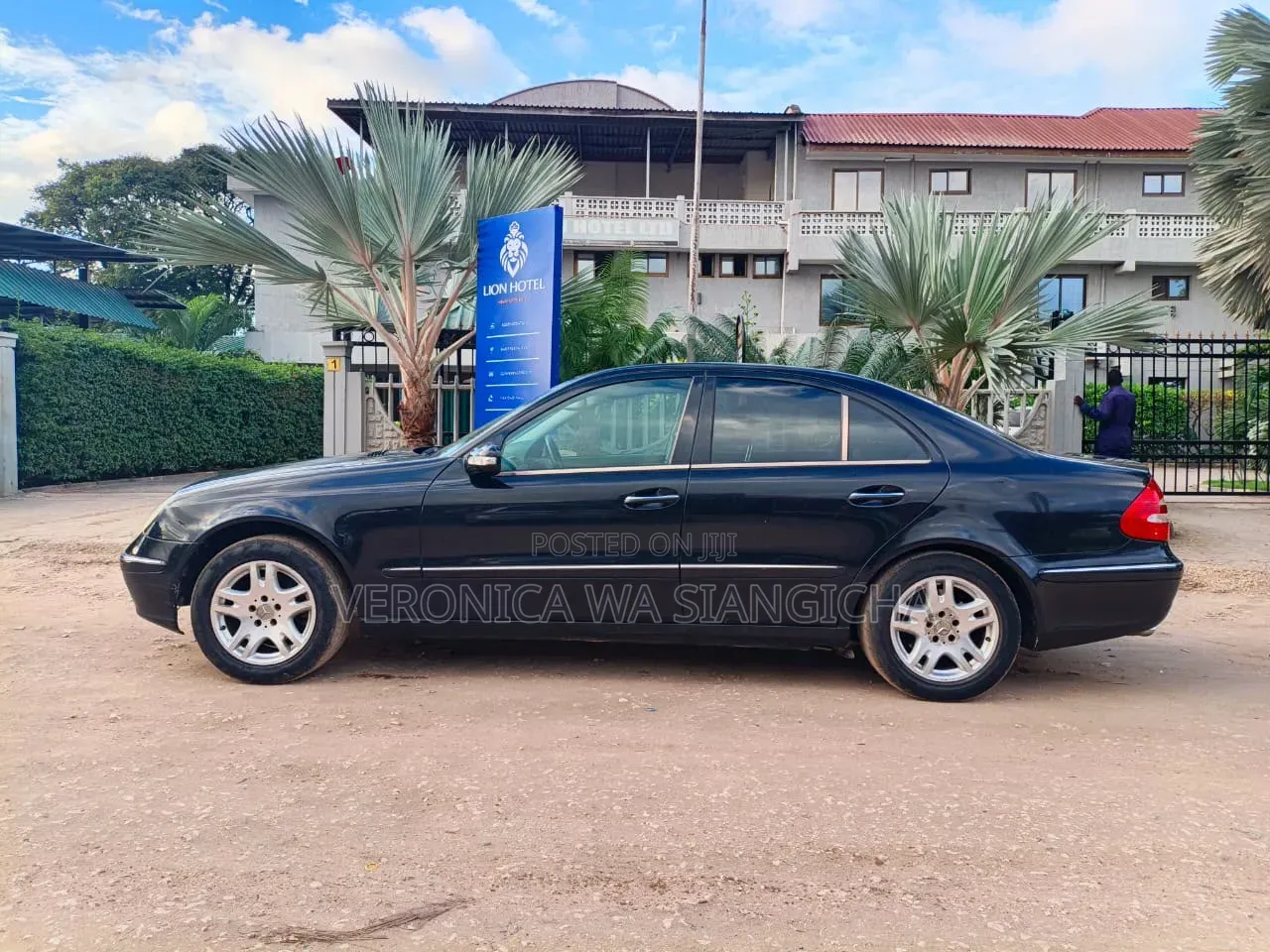 Mercedes-Benz E500 2005
