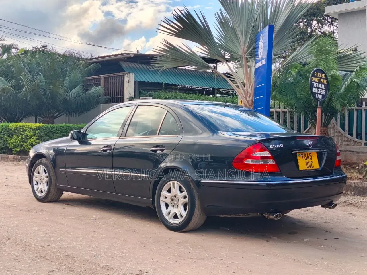 Mercedes-Benz E500 2005