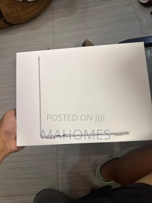 New Laptop Apple MacBook Air 2026 M5 16GB Apple M5 SSD 512GB