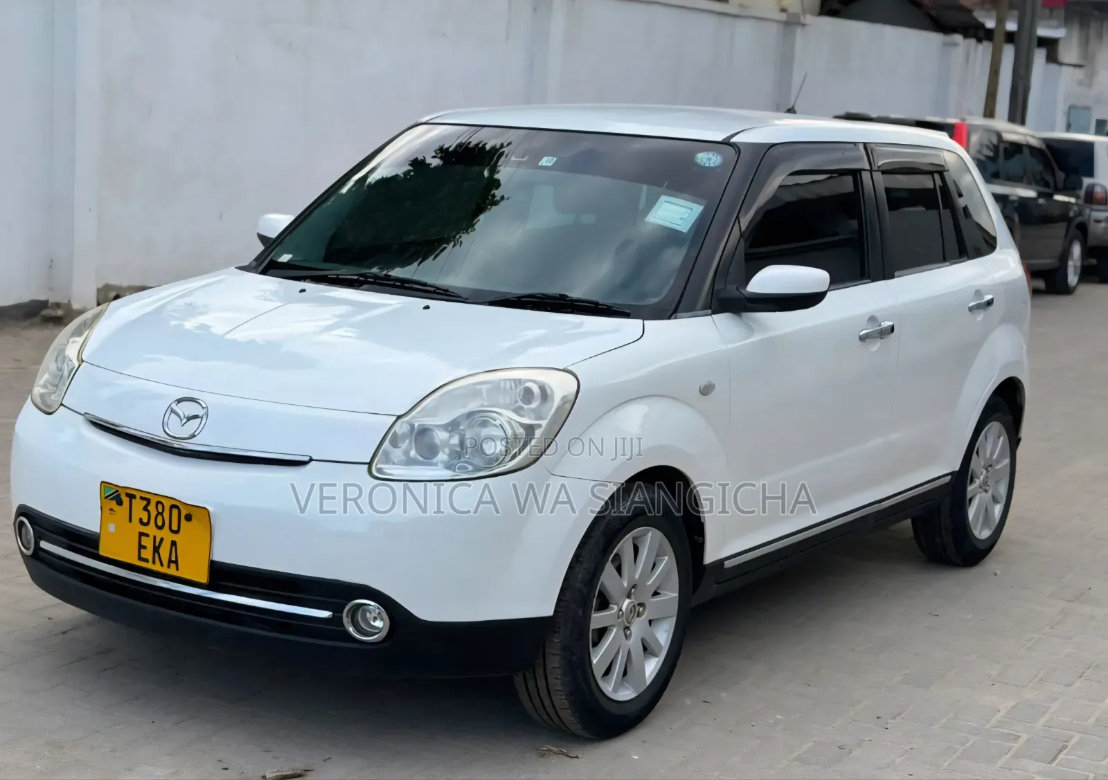 Mazda Verisa 2019 White