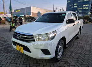 Toyota Hilux 2016 Pearl