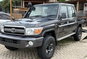 Toyota Land Cruiser 2022 Black