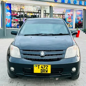 Toyota IST 2004 Black