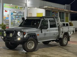 Toyota Land Cruiser 76 Series 2025 Burgundy