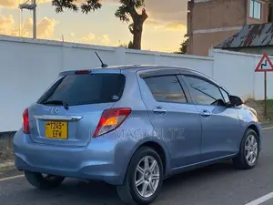 Toyota Vitz 2011 Blue