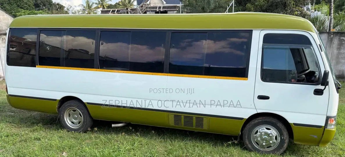 Toyota Coaster 2003 White