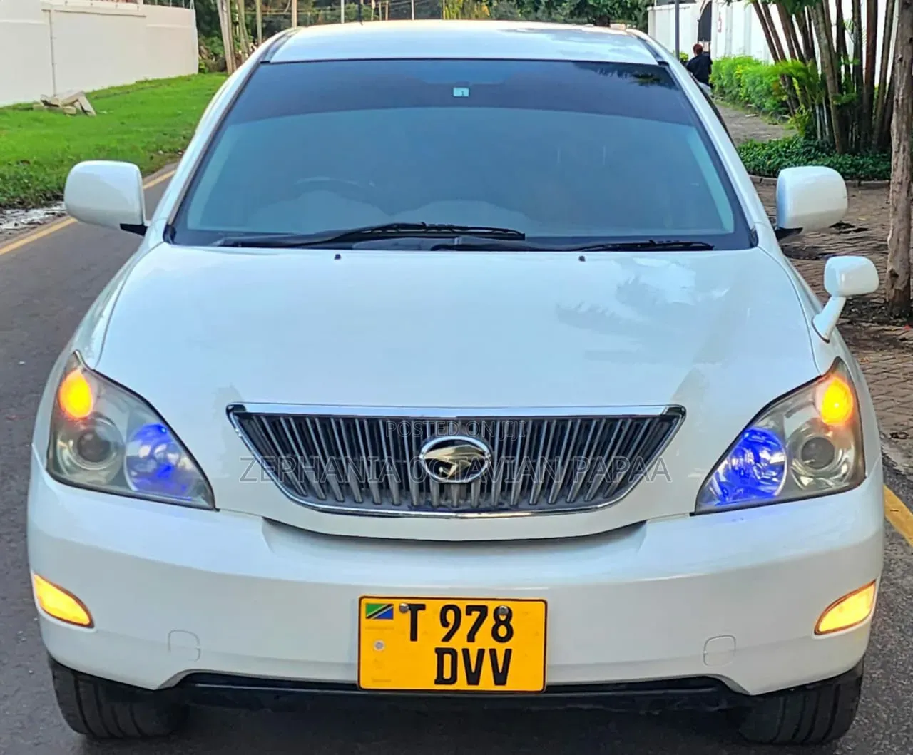Toyota Harrier 2007 White