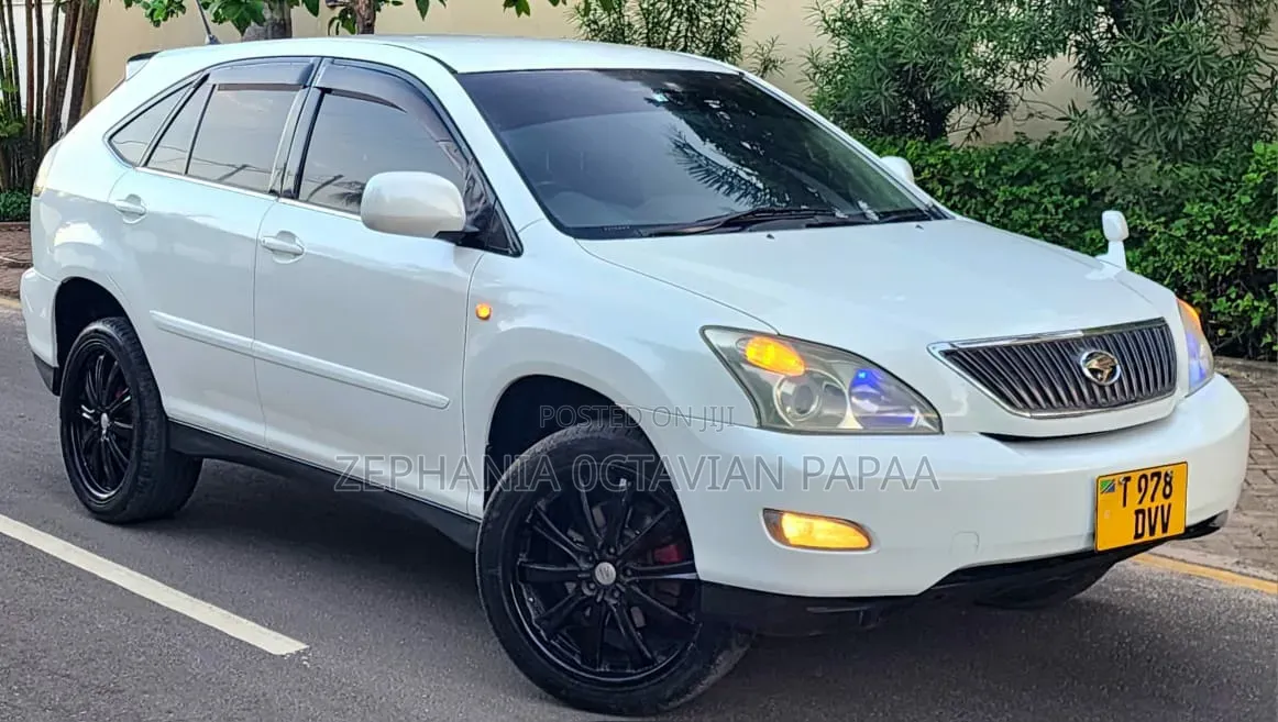Toyota Harrier 2007 White