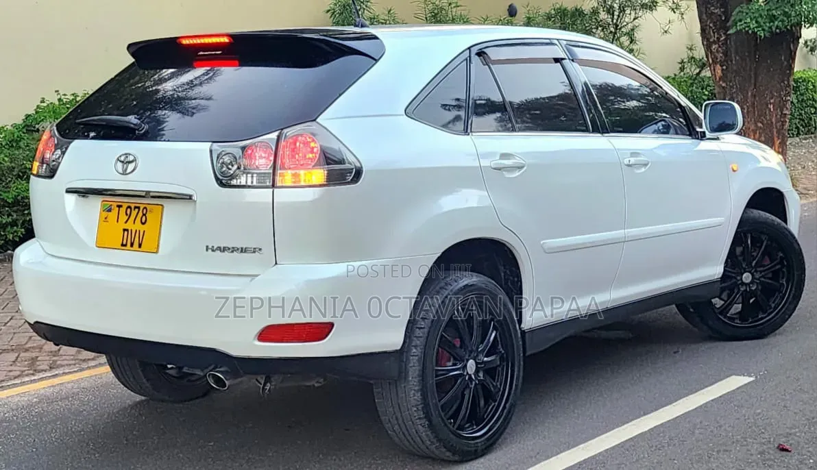 Toyota Harrier 2007 White