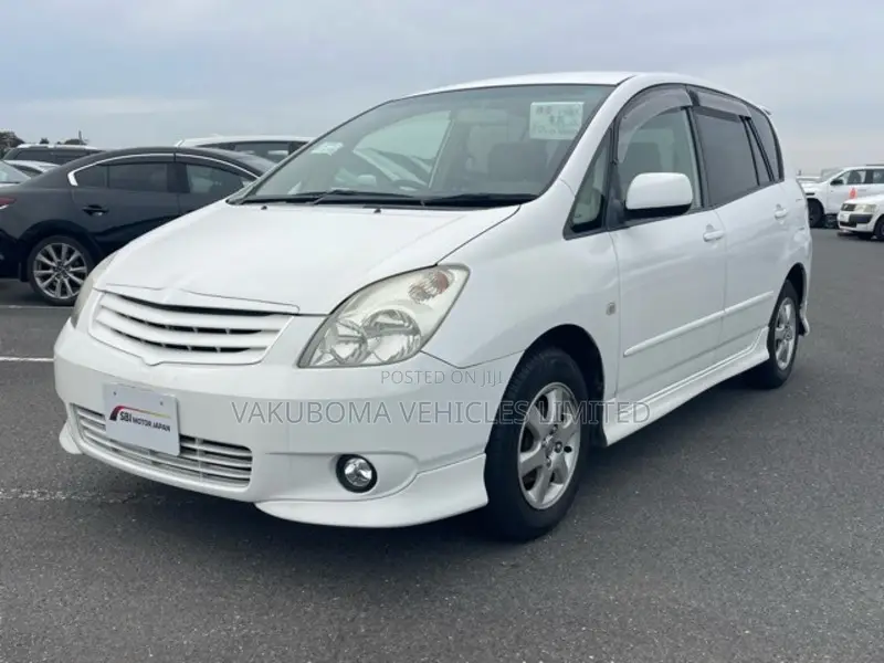 Toyota Corolla Spacio 2001 White