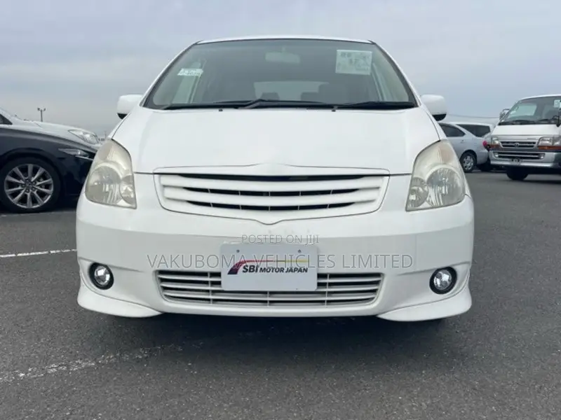 Toyota Corolla Spacio 2001 White