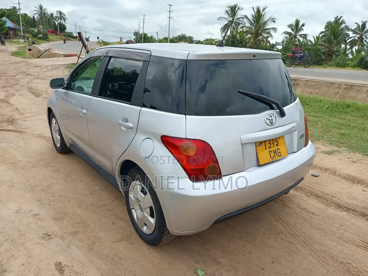Toyota IST 2005 Silver