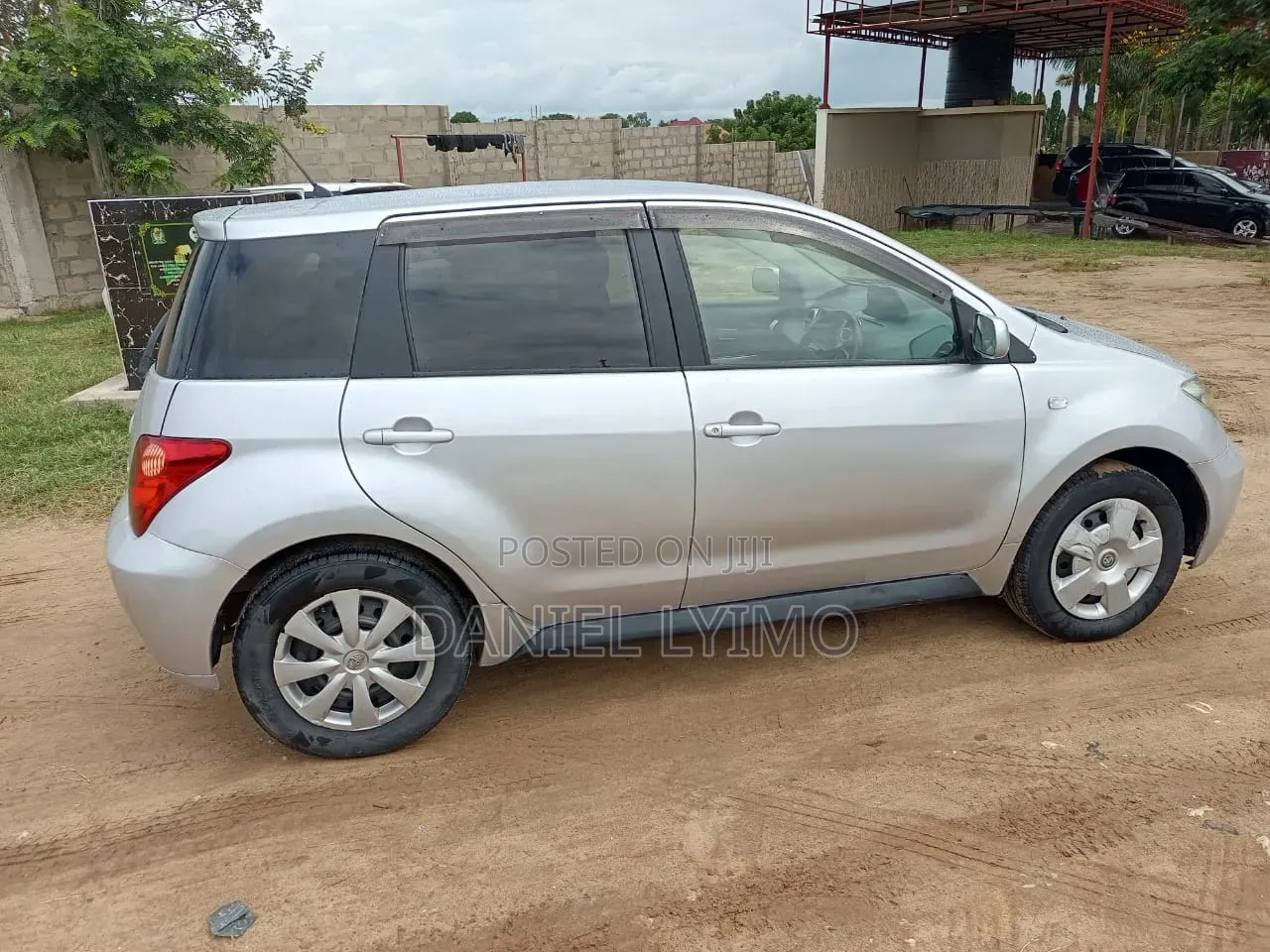 Toyota IST 2005 Silver