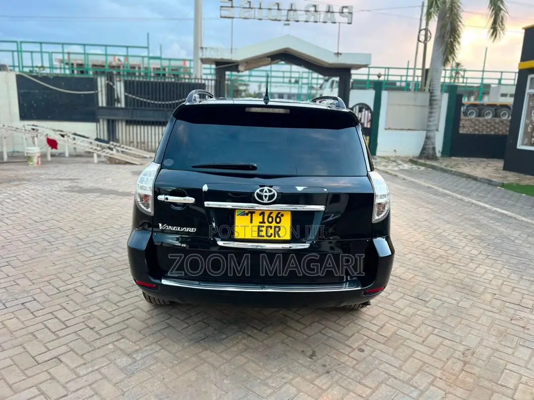 Toyota Vanguard 2010 Black