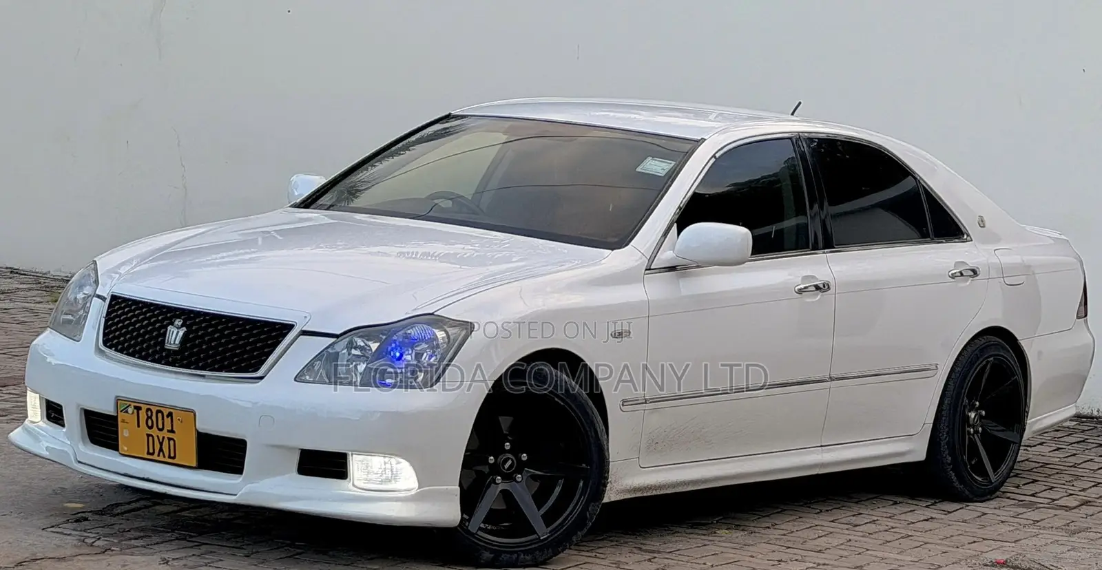 Toyota Crown 2006 White