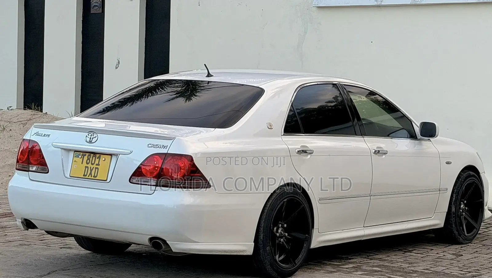Toyota Crown 2006 White