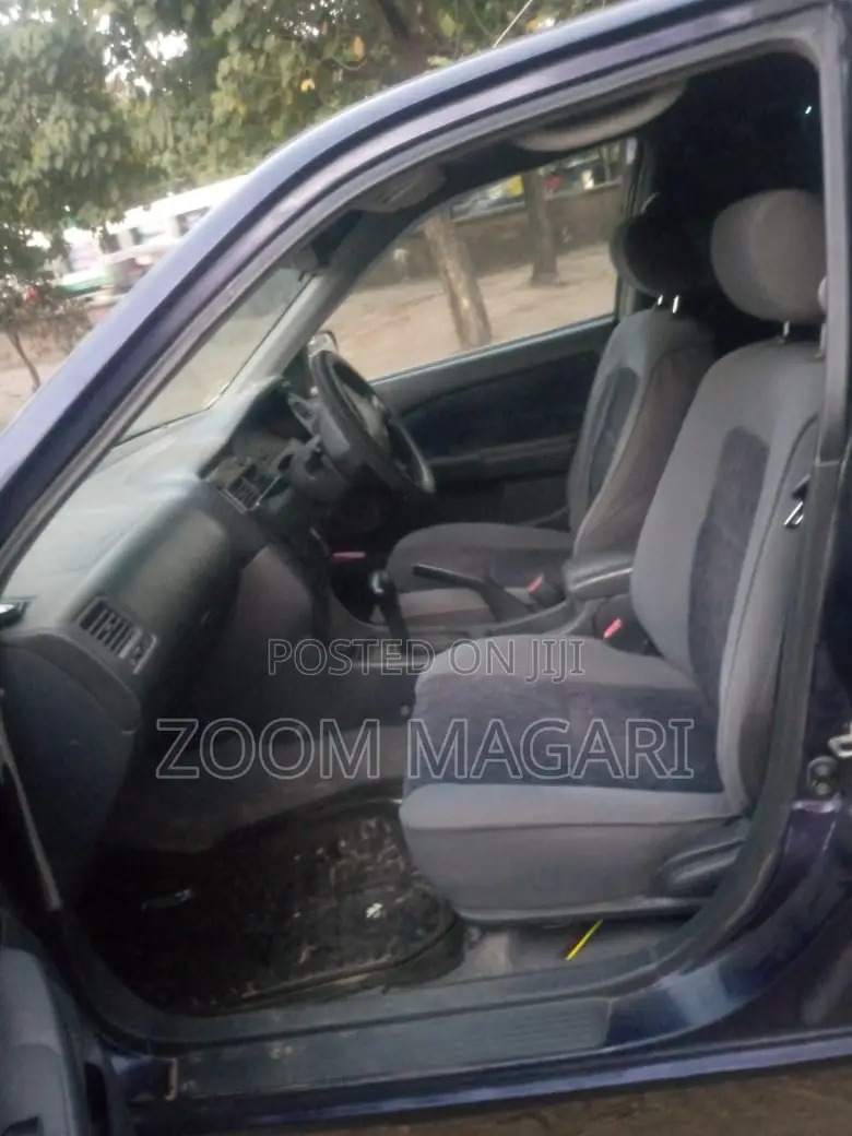 Toyota Carina 2000 Purple