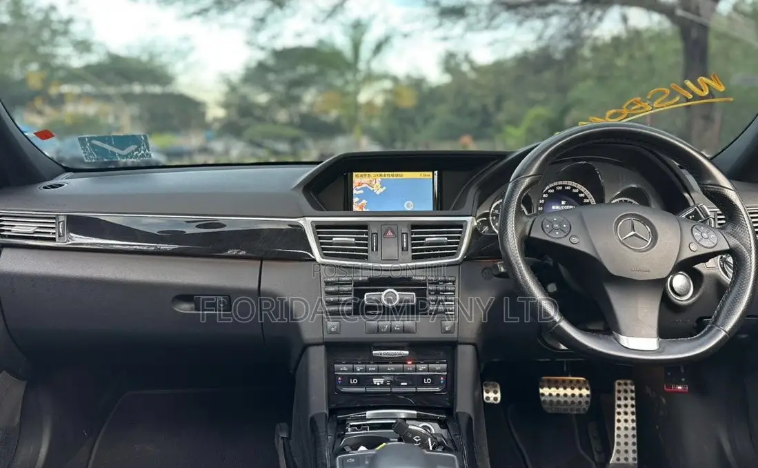Mercedes-Benz E250 2011 Silver