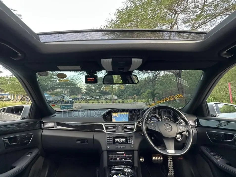 Mercedes-Benz E250 2011 Silver