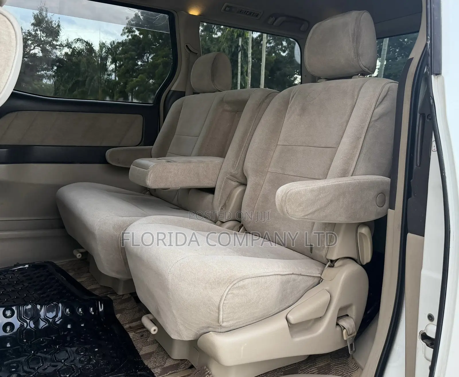 Toyota Alphard 2007 White