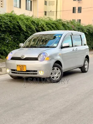 Toyota Sienta 1.5 AWD 2004 Silver