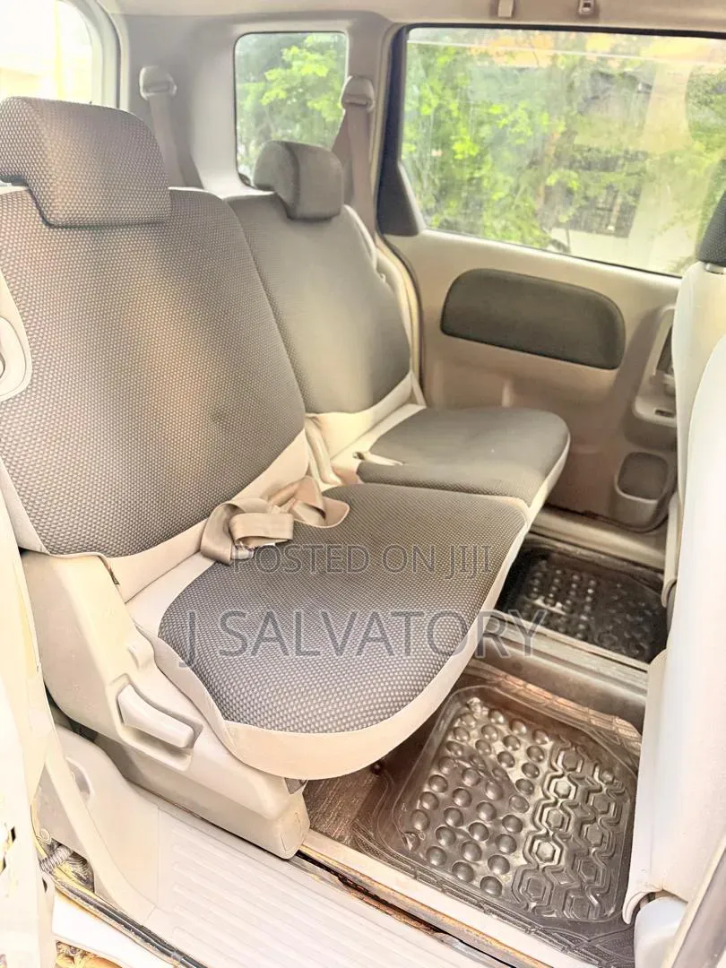 Toyota Sienta 1.5 AWD 2004 Silver