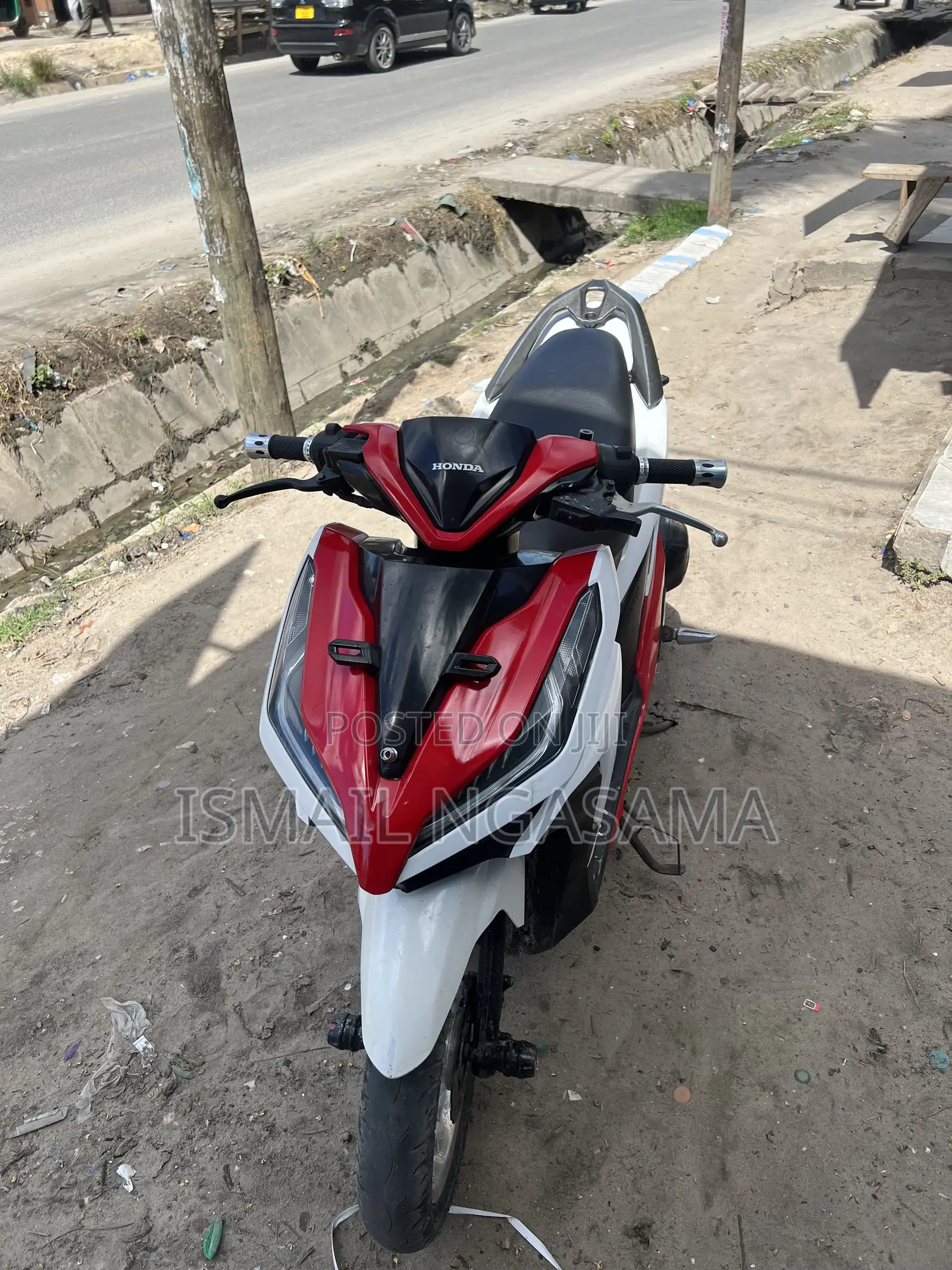 Honda 2015 Red