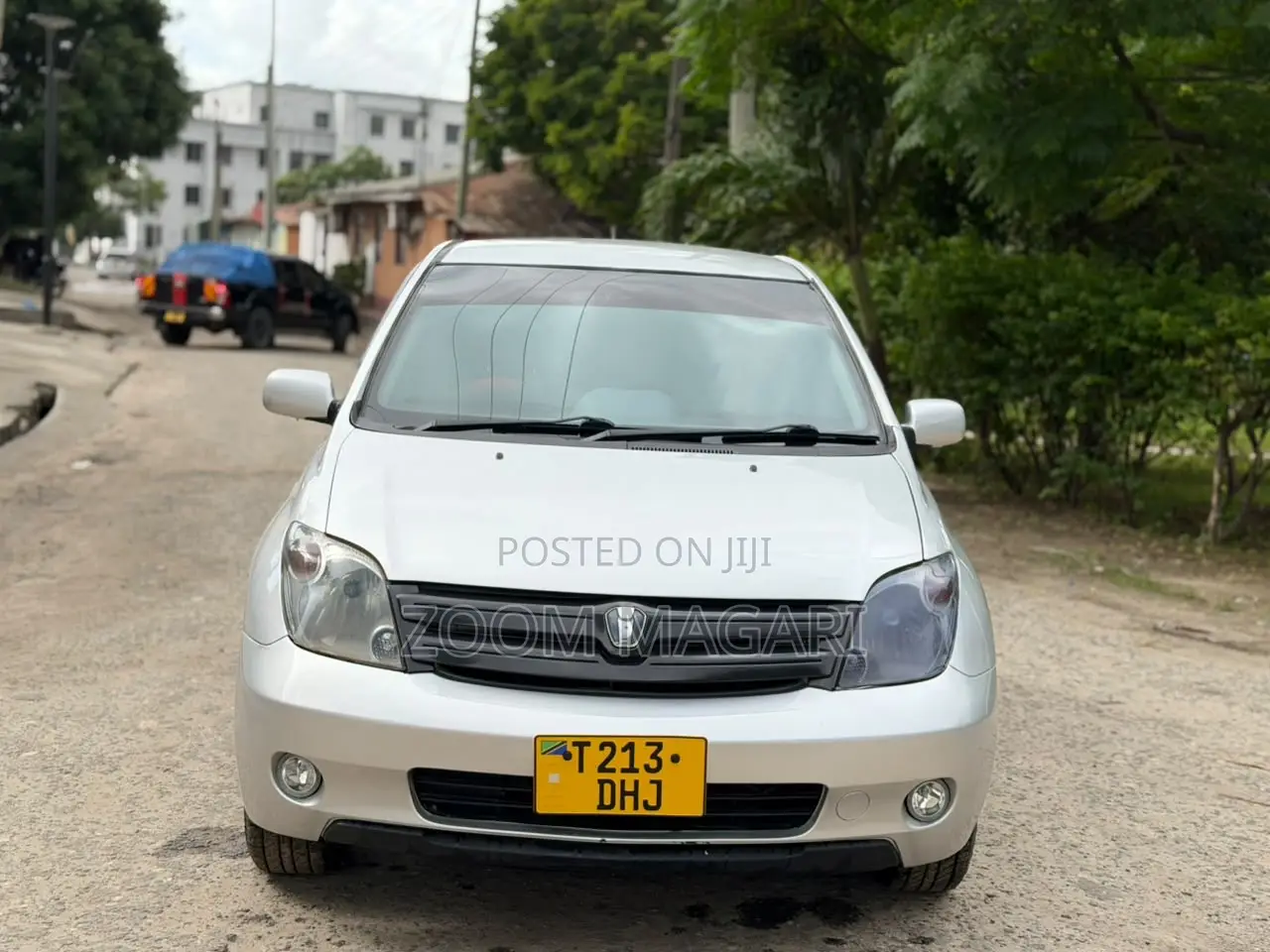 Toyota IST 2002 Silver