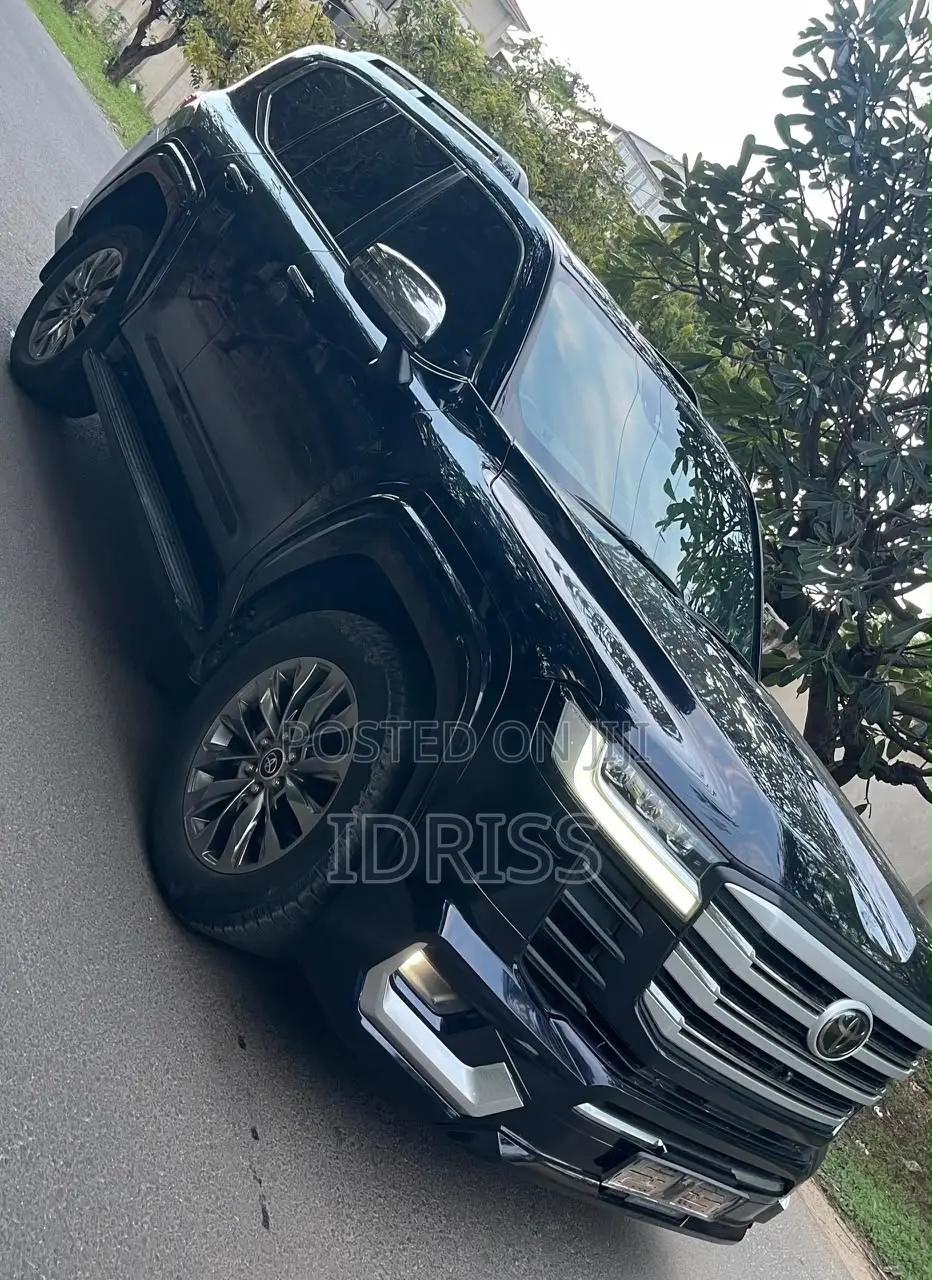 Toyota Land Cruiser 2023 Black
