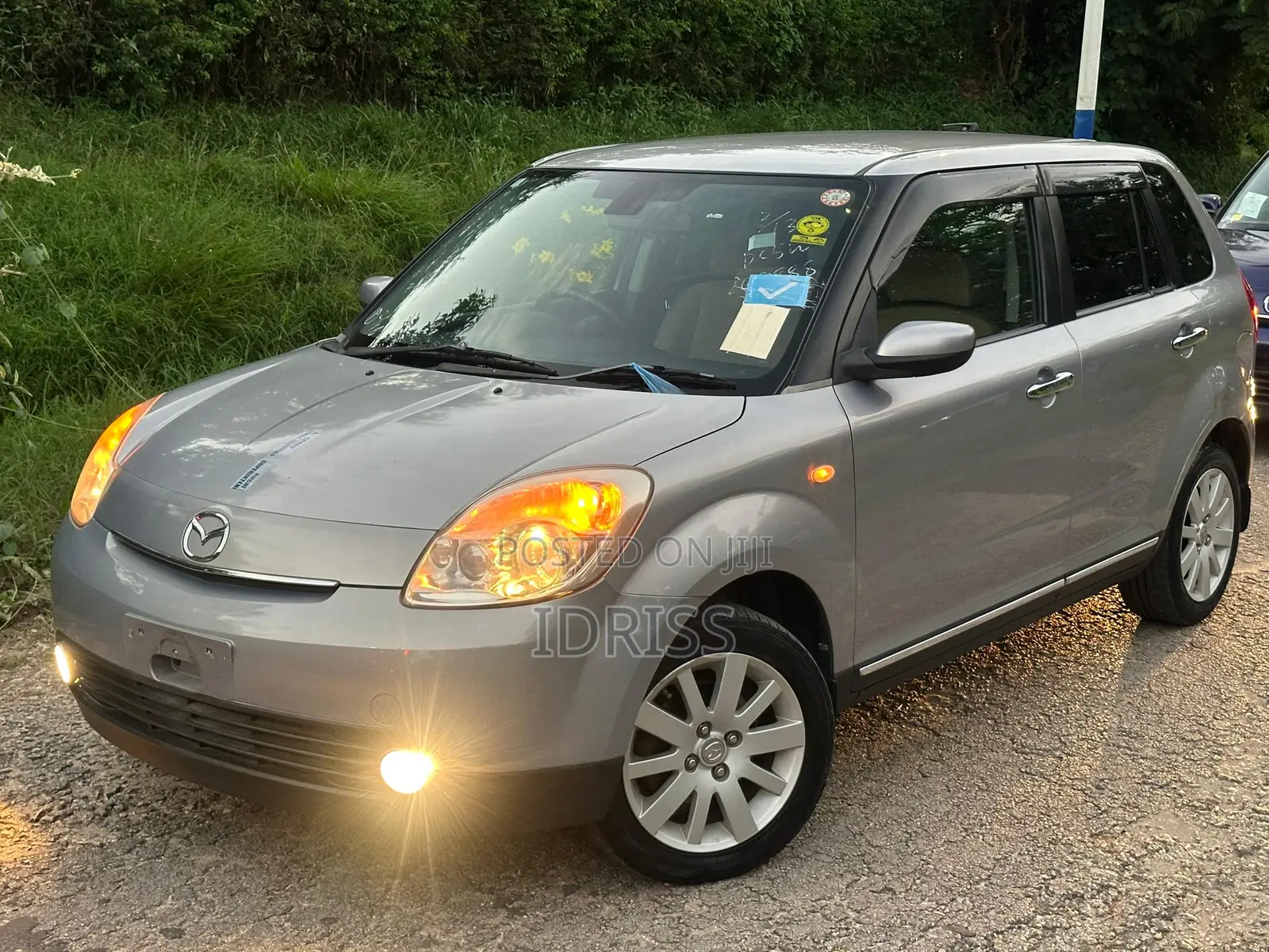 Mazda Verisa 2006 Blue