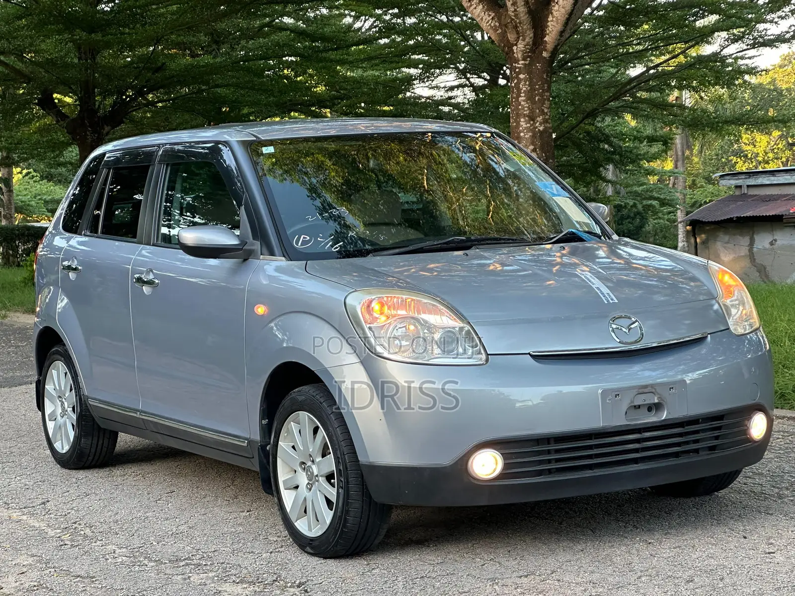 Mazda Verisa 2006 Blue