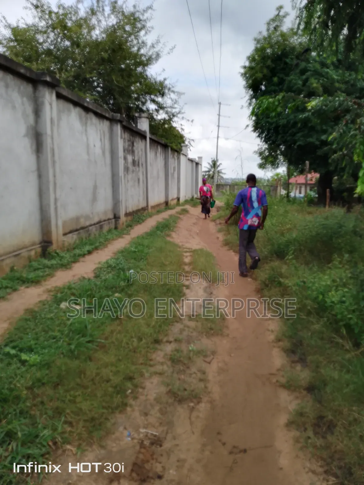 Kiwanja Kinauzwa Manzese Mabwepande