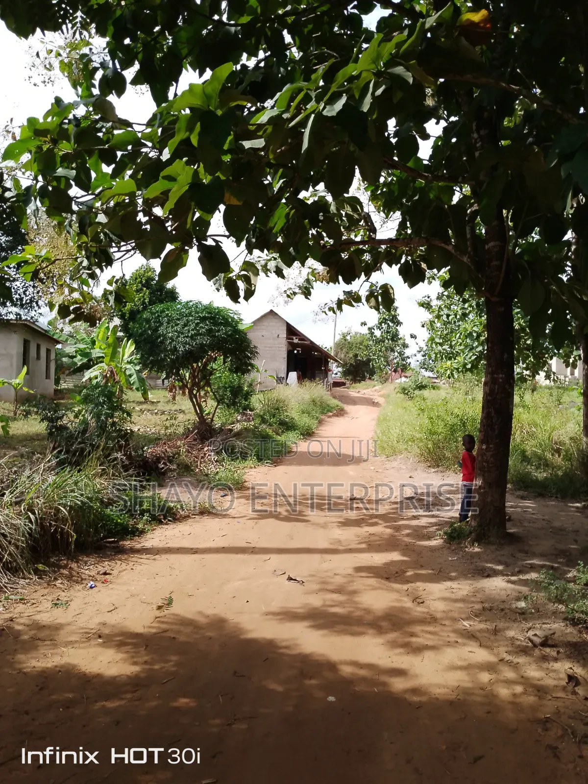 Kiwanja Kinauzwa Manzese Mabwepande