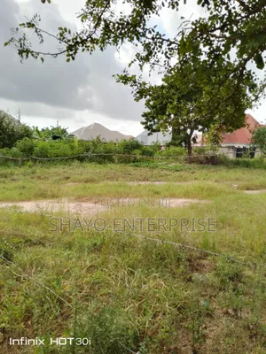 Kiwanja Kinauzwa Mabwepande Street.