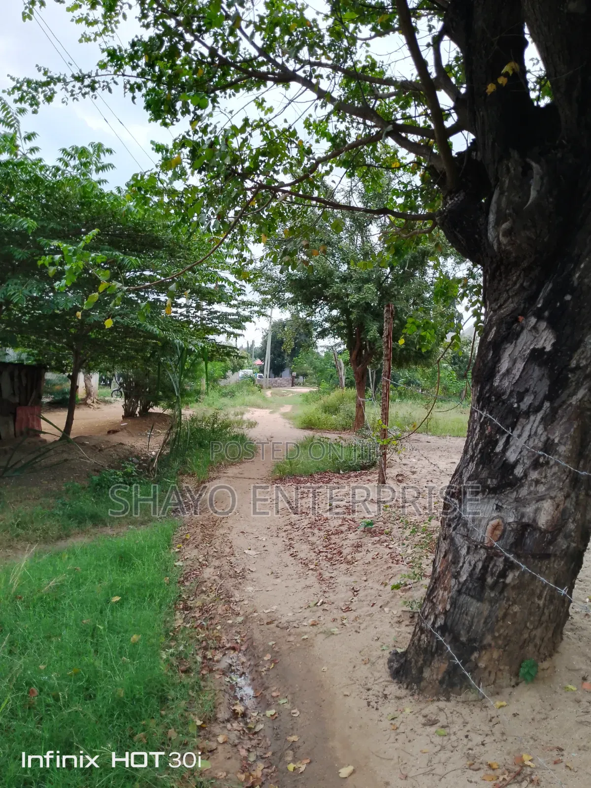 Kiwanja Kinauzwa Mabwepande Street.