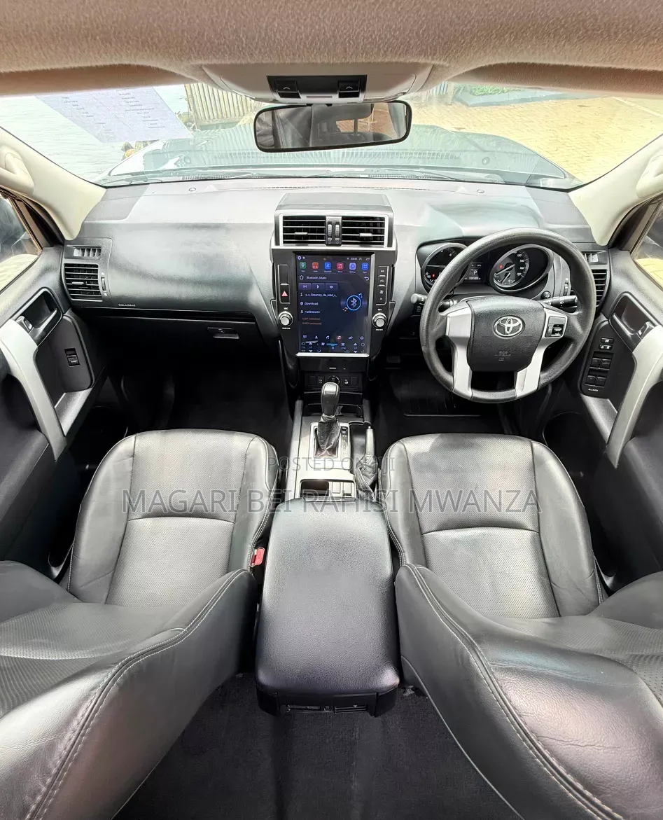 Toyota Land Cruiser Prado 2017 Black