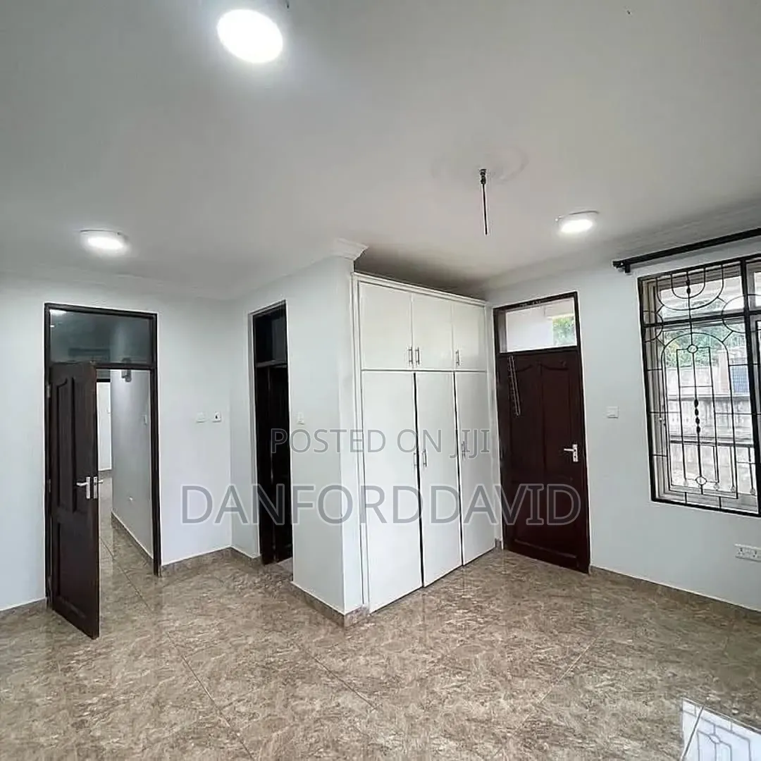 5bdrm House in Kahwa Real Estate, Mbezi Beach for sale