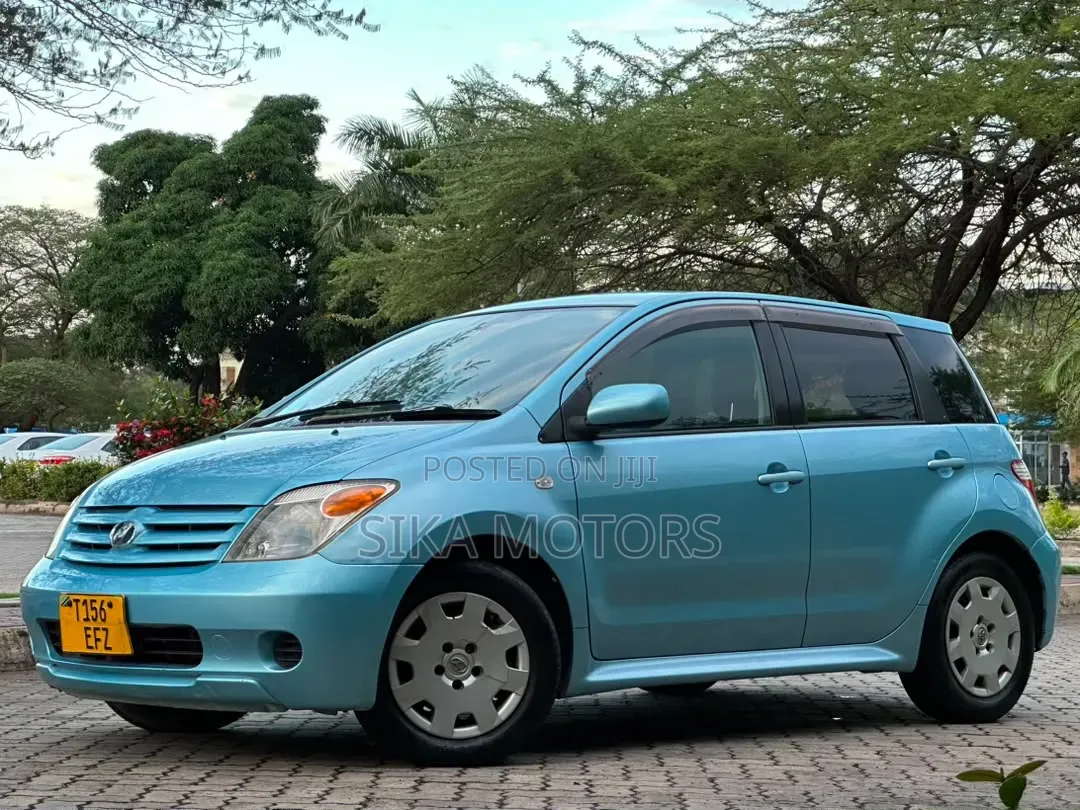 Toyota IST 2006 Blue