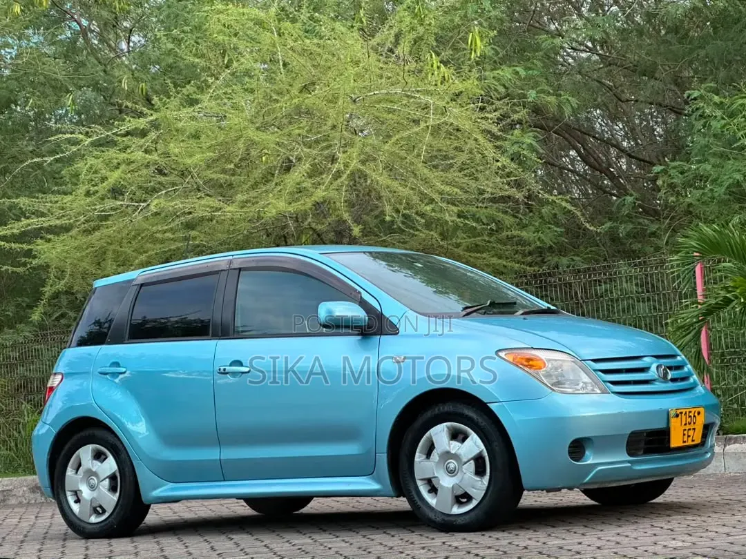 Toyota IST 2006 Blue