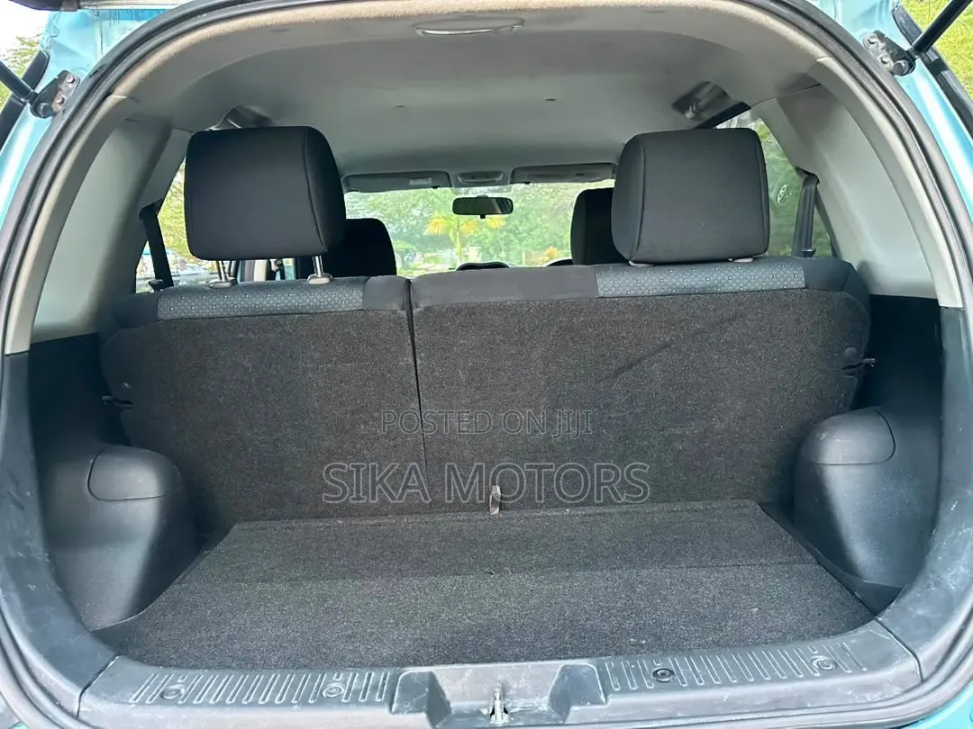 Toyota IST 2006 Blue