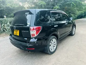 Subaru Forester 2011 Black