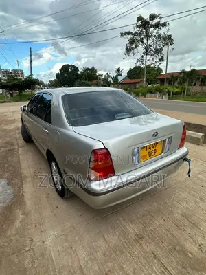 Toyota Progress 2002 Silver