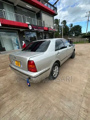 Toyota Progress 2002 Silver