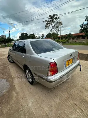 Toyota Progress 2002 Silver