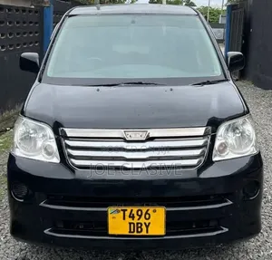 Toyota Noah 2.0 AWD (8 Seater) 2004 Black