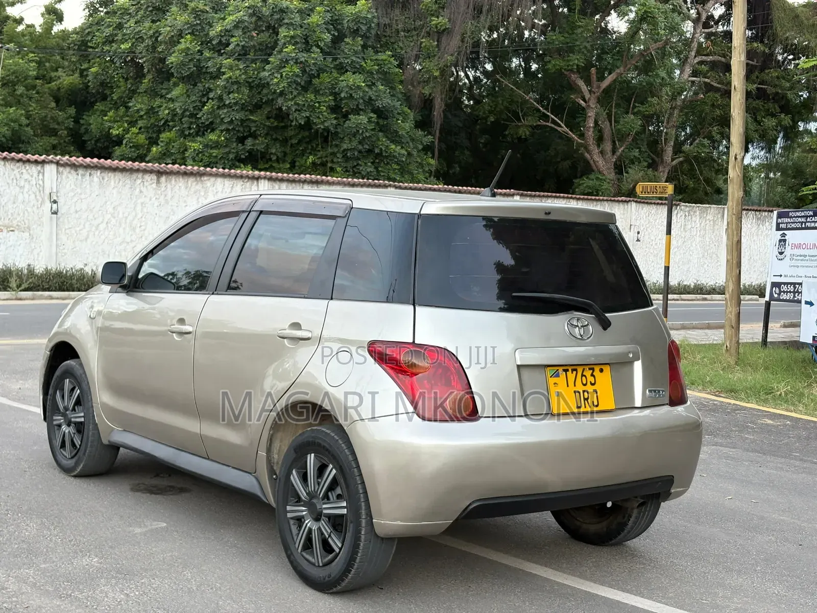 Toyota IST 2004 Beige