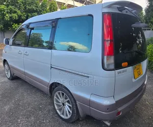 Toyota LiteAce Noah 2001 White