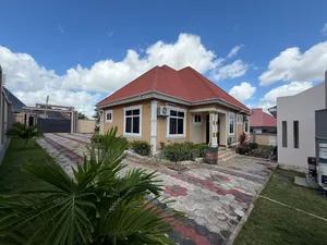 7bdrm House in Kigamboni for rent