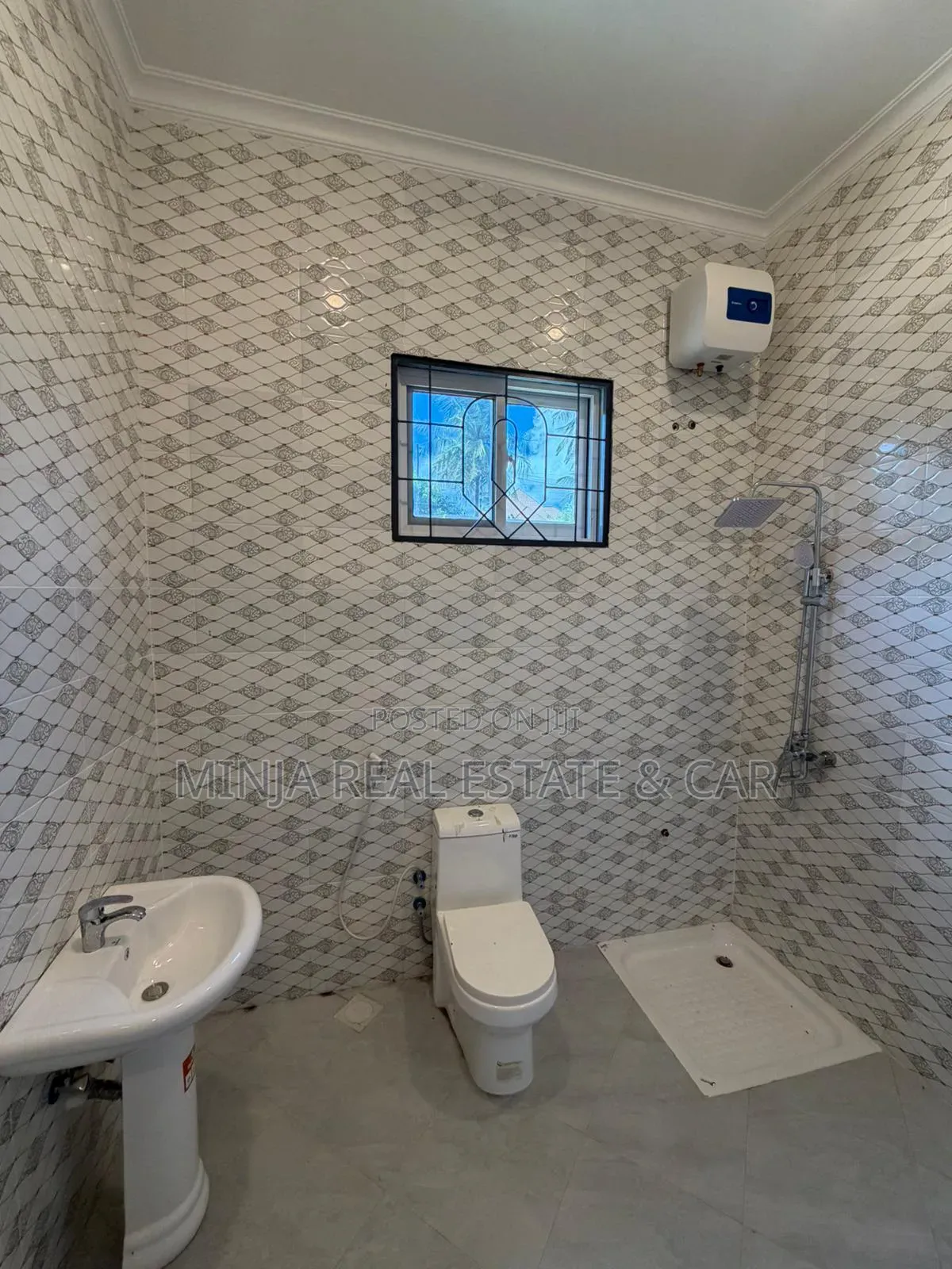 7bdrm House in Kigamboni for rent