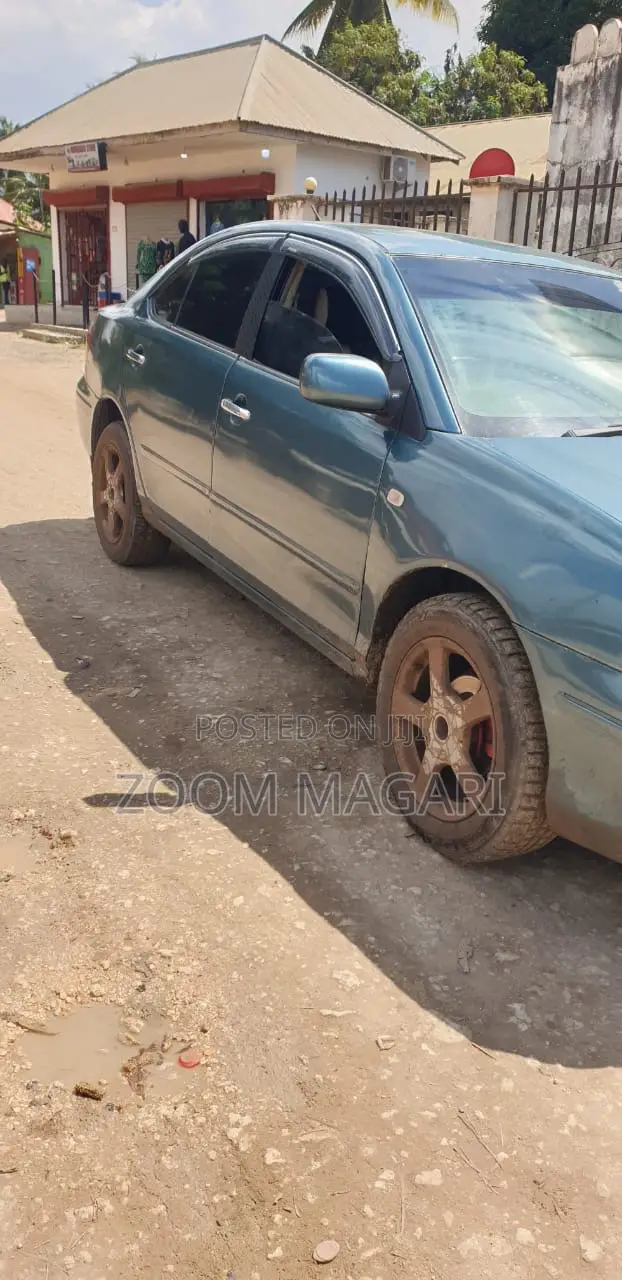 Toyota Premio 2005 Green